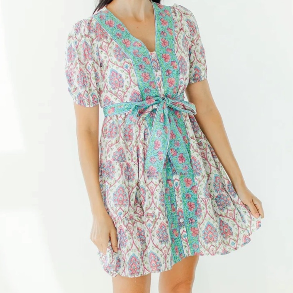 Victoria Dunn mini, NWT, size large.